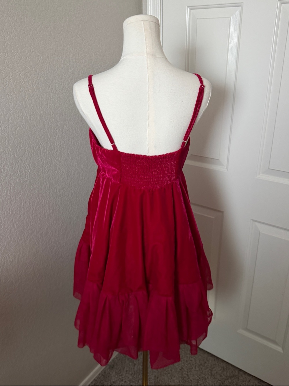 Let Me Be Velvet Tulle Dress Size S EUC | Anthropologie Red Mini - Picture 4 of 5